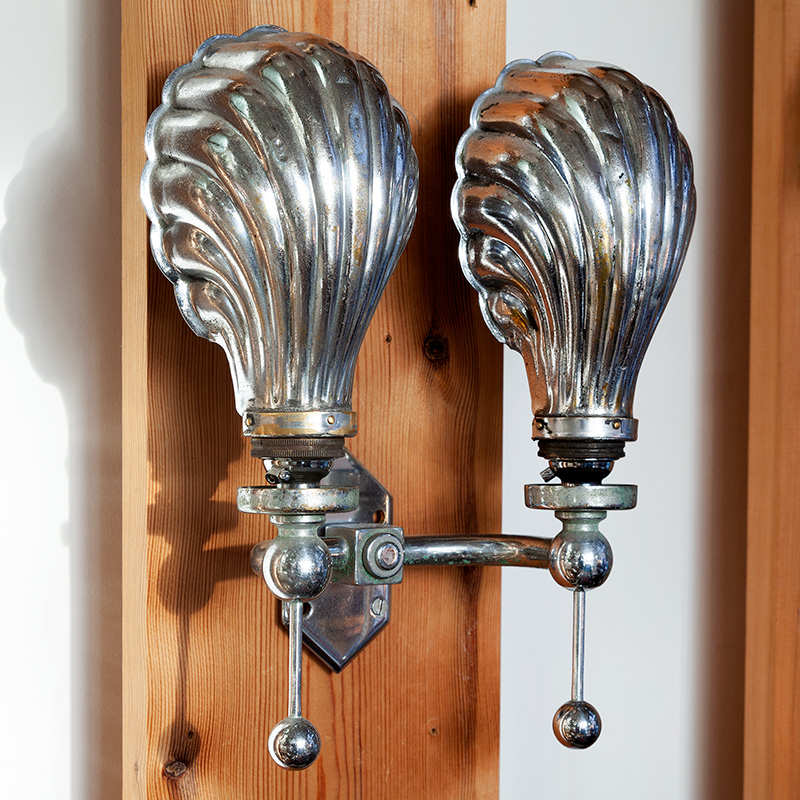 Set of Three Art Deco Wall Lights in Chrome Fitted with Clam Shell Shade