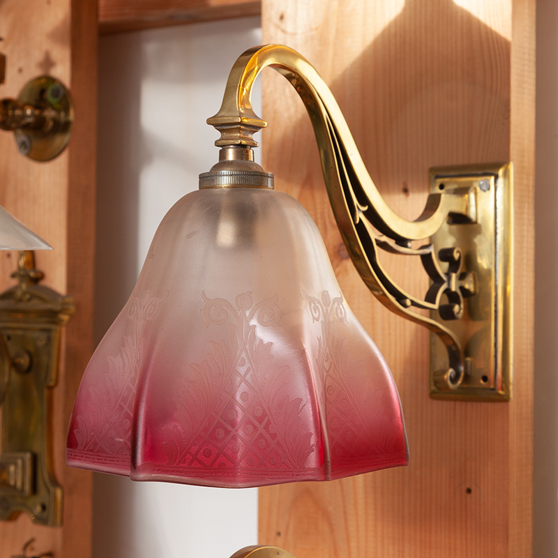 Edwardian Cast Brass Wall Light with Graduating Clear and Cranberry Glass Shade